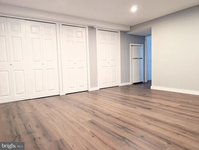 Building Photo - 3746 S Hereford Ln