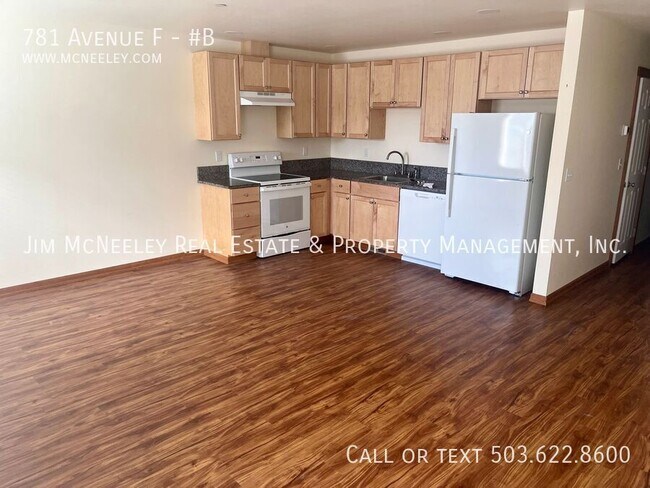 Foto del edificio - 781 Avenue F