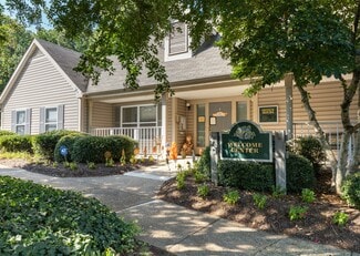 Building Photo - Quarter Mill