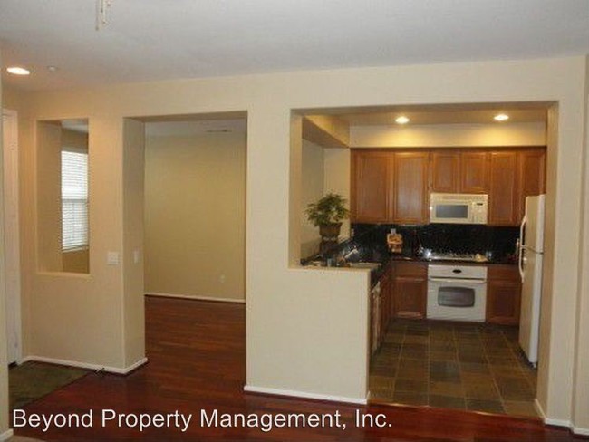 Building Photo - 7885 Via Montebello