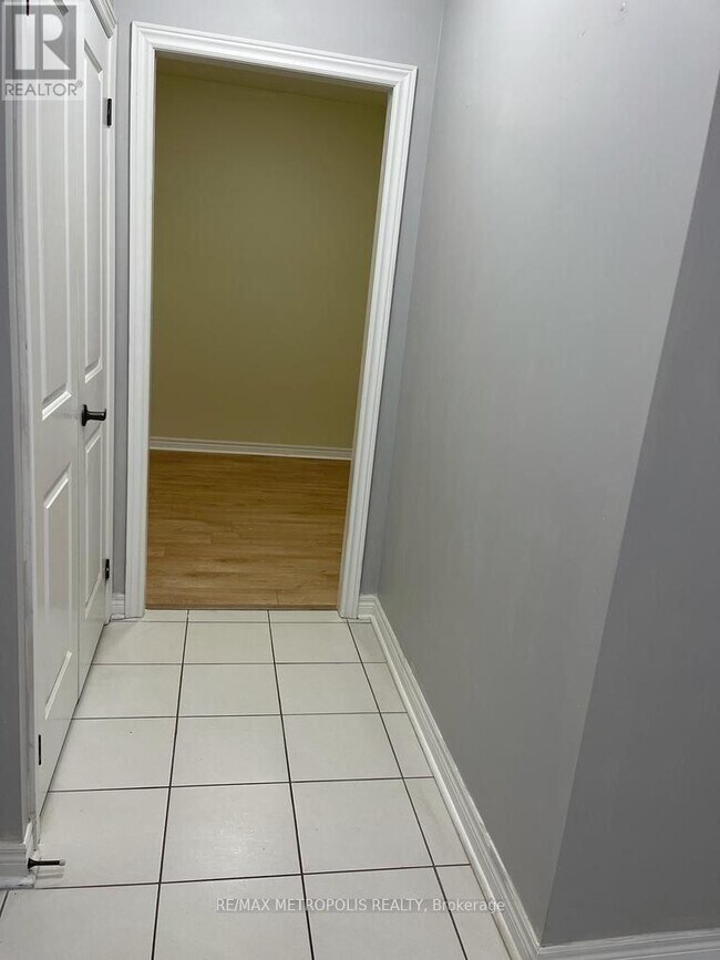 Photo du bâtiment - 7400 Markham Rd