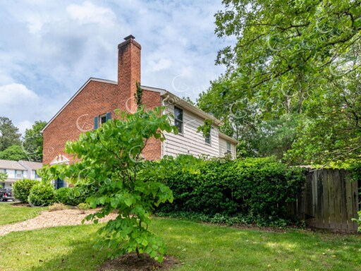 Foto del edificio - 3 Bedroom Townhome in Richmond – $2,195/mo