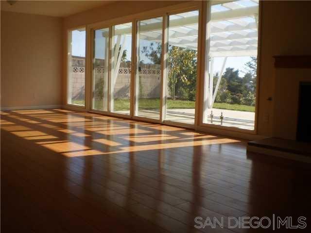 Building Photo - 5575 Stresemann St