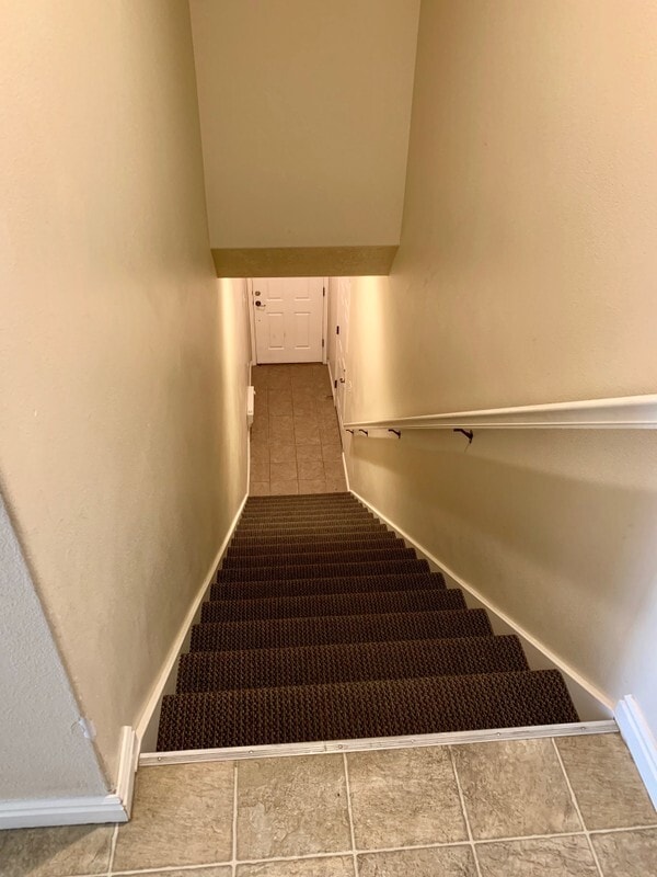 Foto del edificio - 1015 Canyon Meadow Dr