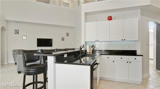 Building Photo - 6 br, 3 bath House - 8105 Sun Palm Dr