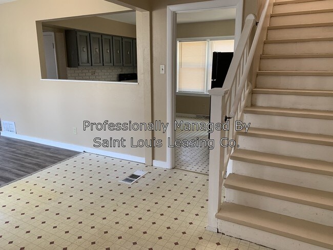 Building Photo - 1210 Gahan Dr