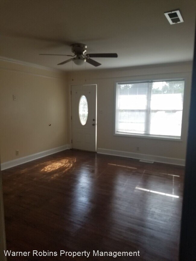 Building Photo - 3 br, 2 bath House - 129 Kirkwood Circle
