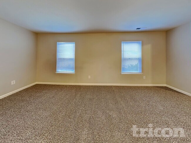 Building Photo - 2391 Bristol Dr