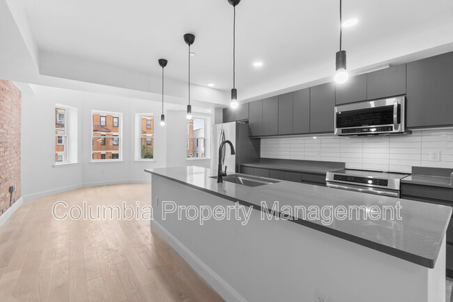 Foto del edificio - 3607 13th St NW