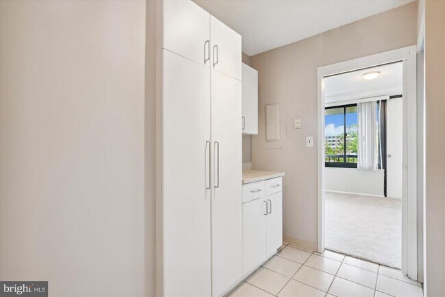 Foto del edificio - 5500 Holmes Run Pkwy