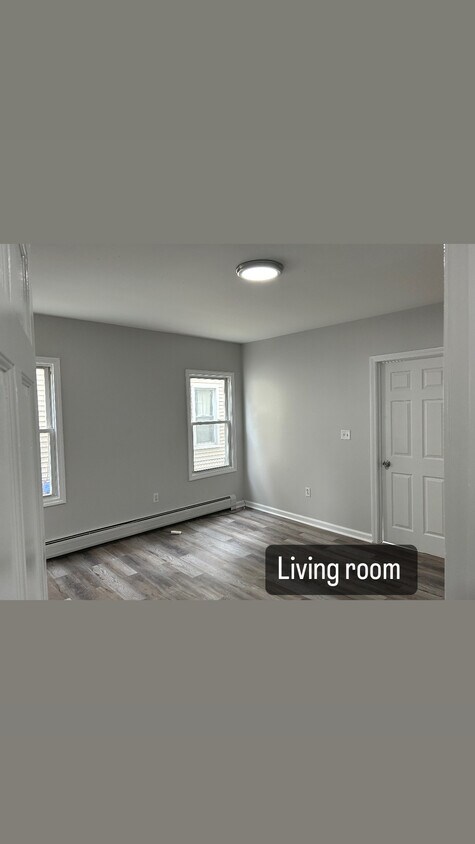 Foto principal - 105 Denver Ave