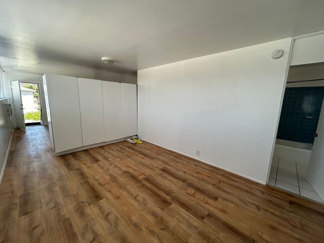 Interior Photo - 10567 National Blvd. Apts.