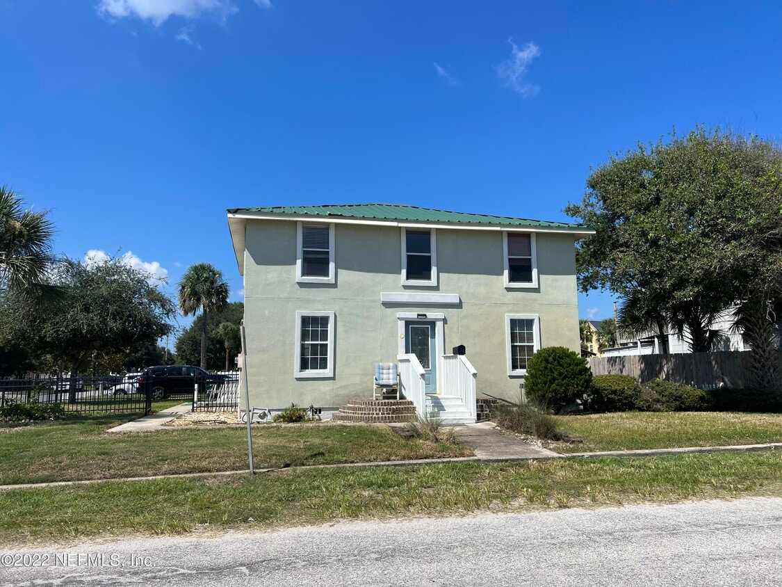 902 4th St N, Jacksonville Beach, FL 32250 House Rental in