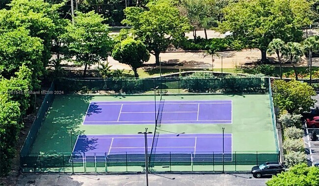 Foto del edificio - 2451 Brickell Ave