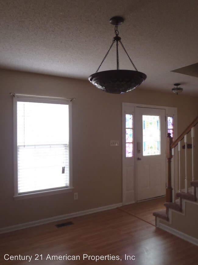 Building Photo - 108 Yellowwood Dr