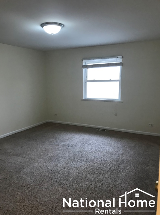 Building Photo - 14747 S Harrison Ave
