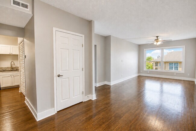 Dining / Living Room - Clear Lake Place