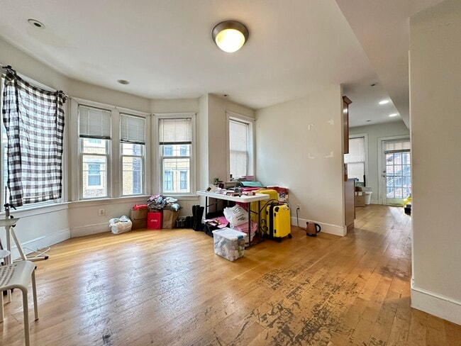 Building Photo - 22 Saint Alphonsus St