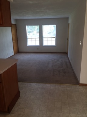 Building Photo - 1404 Sangamon Dr