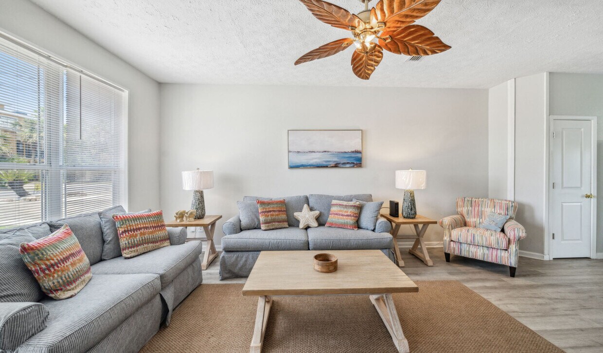 Foto principal - 5726 Beach Dr