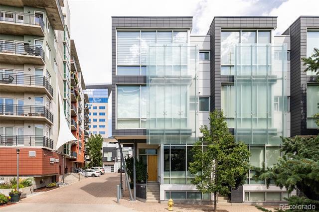 Building Photo - 1467 Delgany St