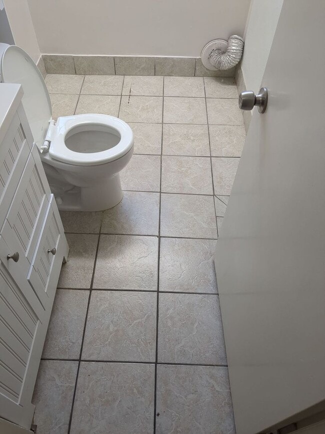 Building Photo - 8177 S Darin St