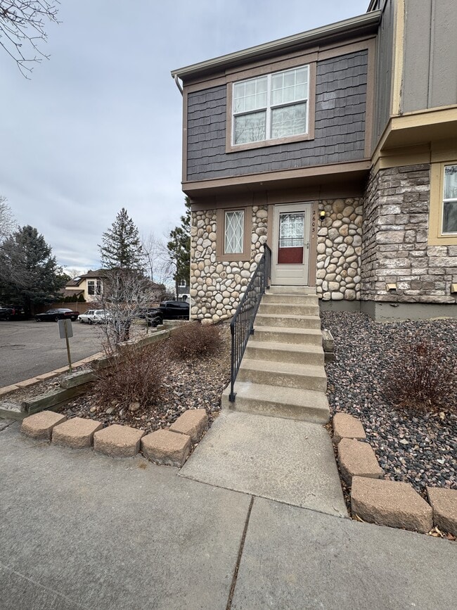 Photo - 2603 E Nichols Cir Townhome