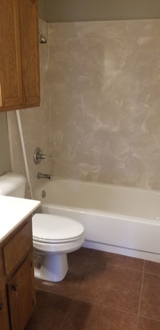 Building Photo - 2 Bd, 1 Ba Duplex, Jacksonville