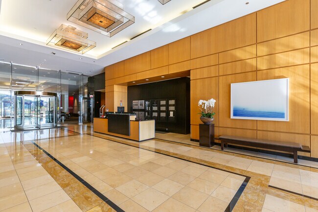 Foto del edificio - 600 N Lake Shore Dr