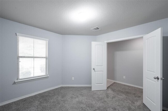 Building Photo - 1811 Bravos Manor Ln