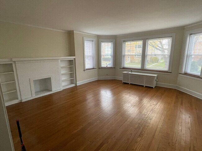 Foto del edificio - 8209 Knox Ave
