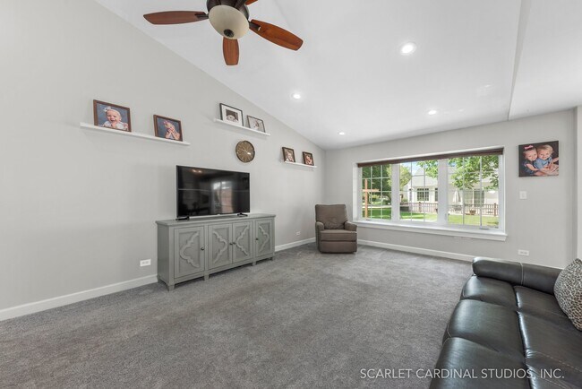 Foto del edificio - 3120 Gresham Ln W