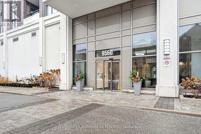 Photo du bâtiment - 9560 Markham Rd