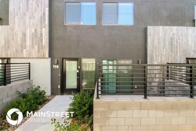 Building Photo - 1119 S Stapley Dr