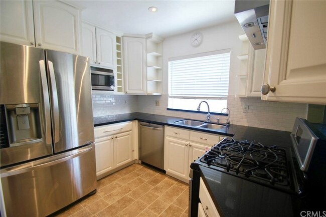 Foto del edificio - 267 N Holliston Ave