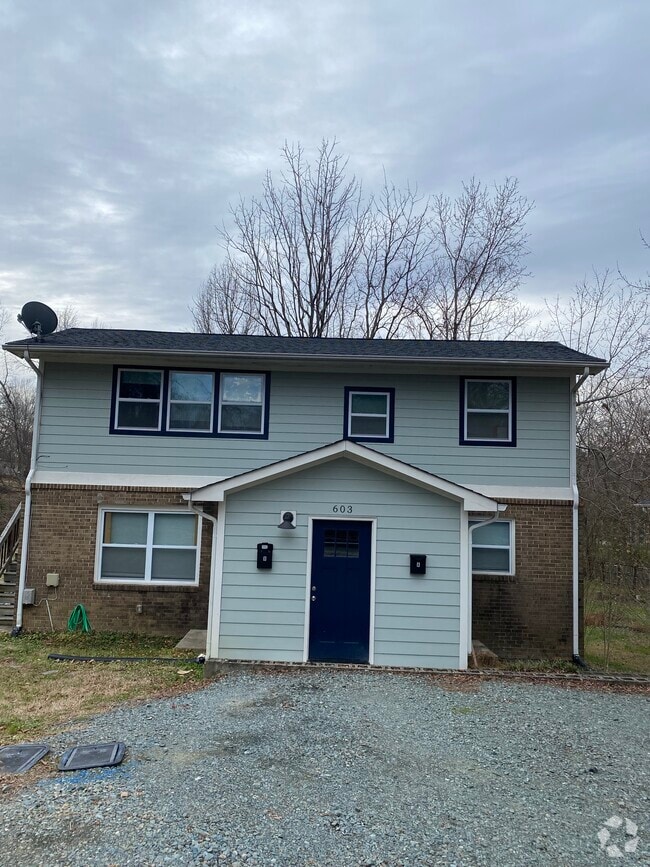 Building Photo - 603 Bynum St