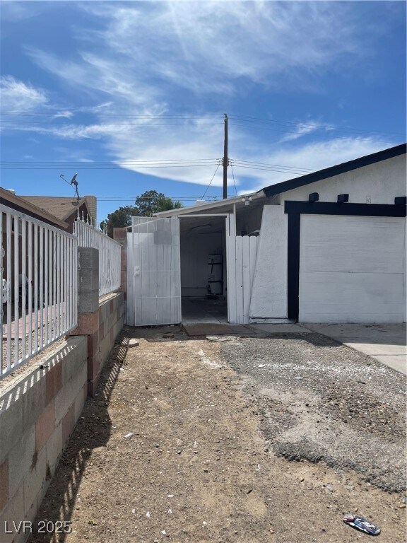 Foto del edificio - 5171 Reeder Cir