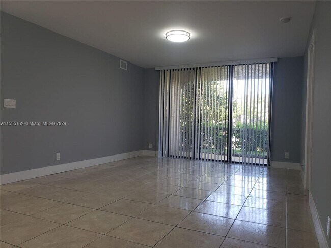 Building Photo - 5641 Riverside Dr