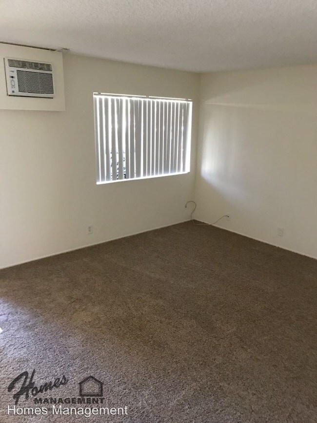 Foto del edificio - 740 Vineyard Rd
