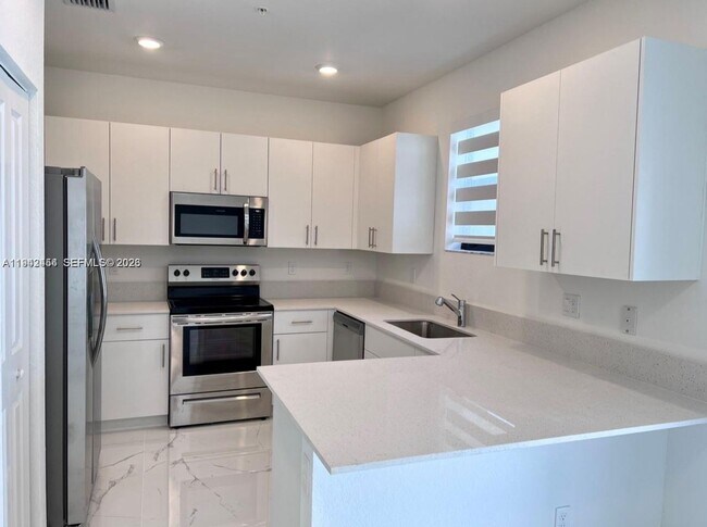 Foto del edificio - 15903 SW 2nd Dr