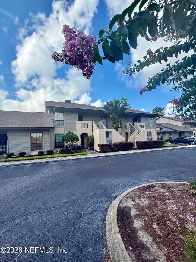 Foto del edificio - 218 Cranes Lake Dr