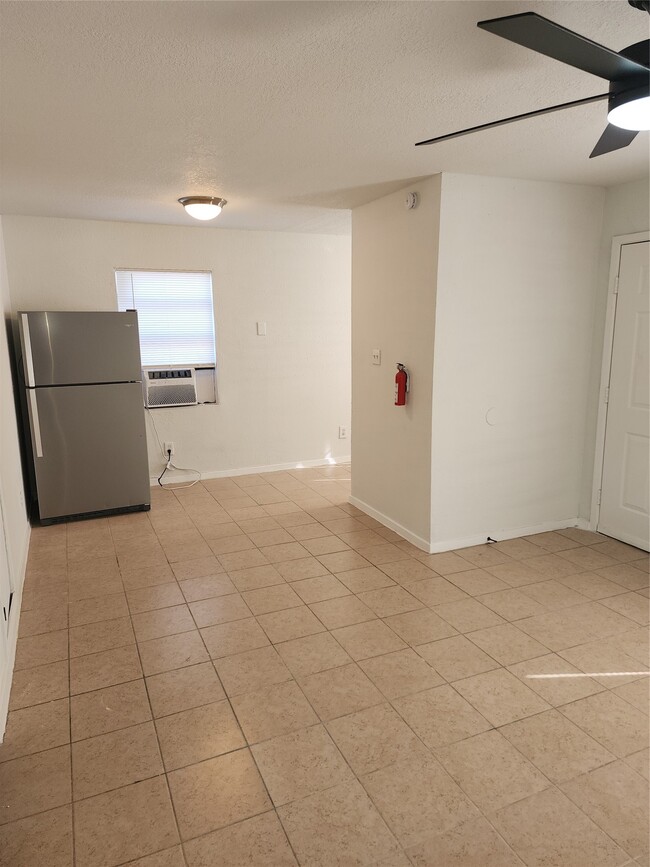 Foto del edificio - 14033 Garber Ln