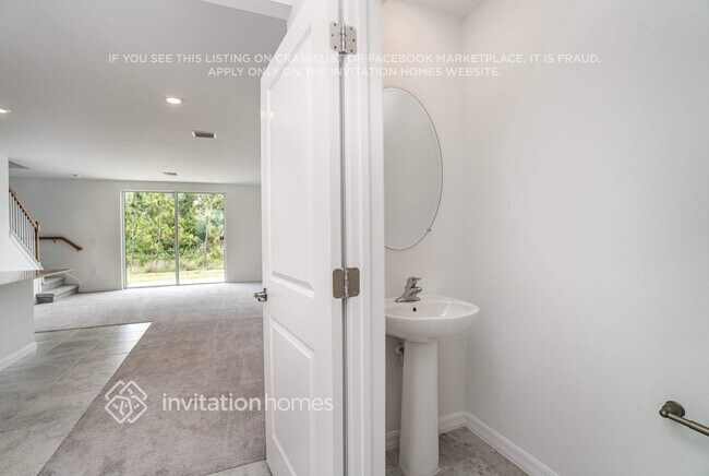 Building Photo - 7169 Greenwood Park Cir