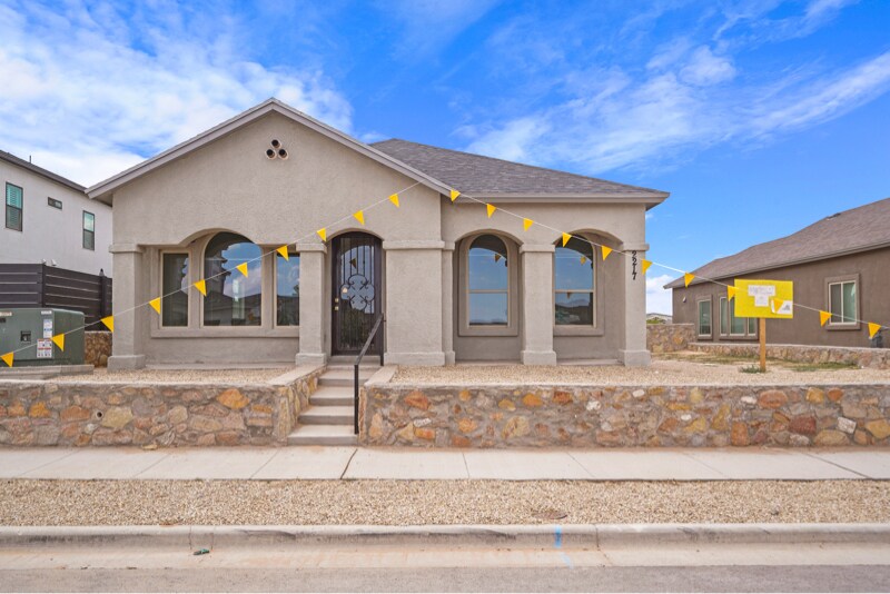 Foto principal - 2217 Tony Harper St