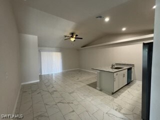 Foto del edificio - 749 SW 9th St