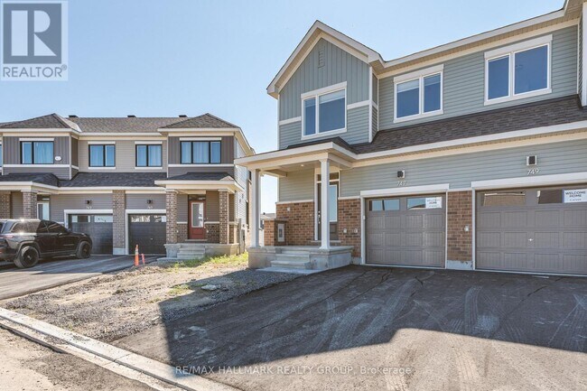 Building Photo - 747 Haflinger Row