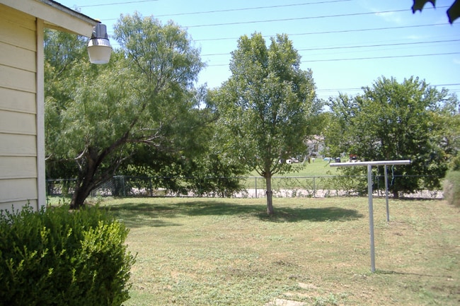 Building Photo - 631 J St