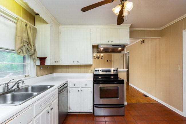 Building Photo - 5121 Wilmar Dr