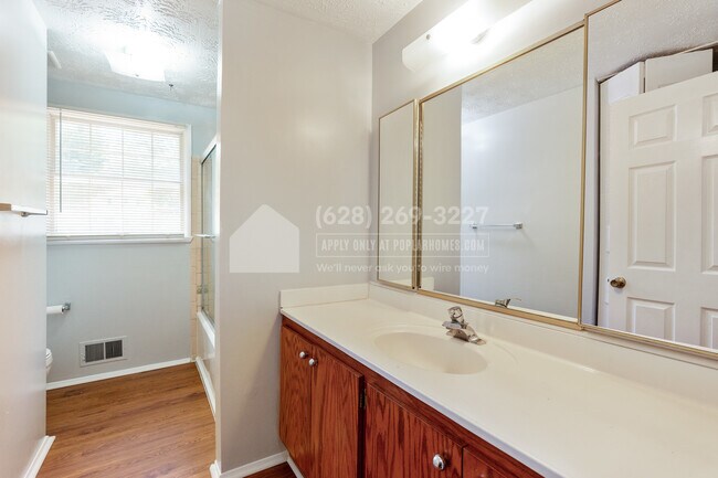 Foto del edificio - 6614 Seward Rd