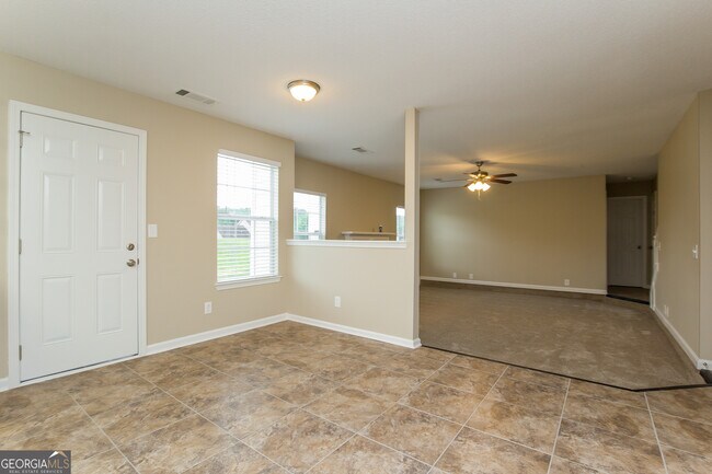 Foto del edificio - 6792 Foxfire Pl